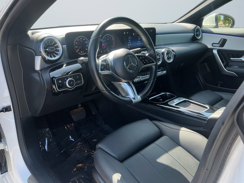 Used 2025 Mercedes-Benz CLA 250 image 11