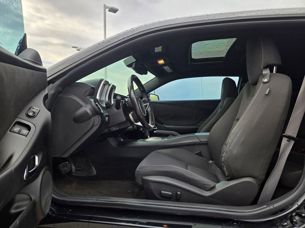 Used 2011 Chevrolet Camaro LT image 10