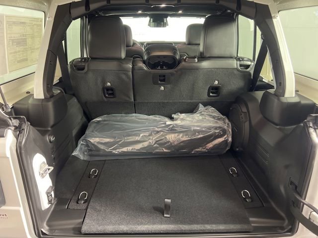 New 2026 Jeep Wrangler Unlimited Rubicon w/ Steel Bumper Group image 6