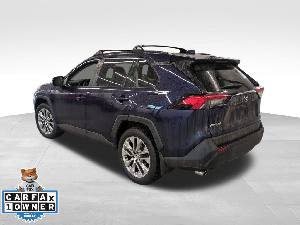 Used 2020 Toyota RAV4 XLE Premium image 6