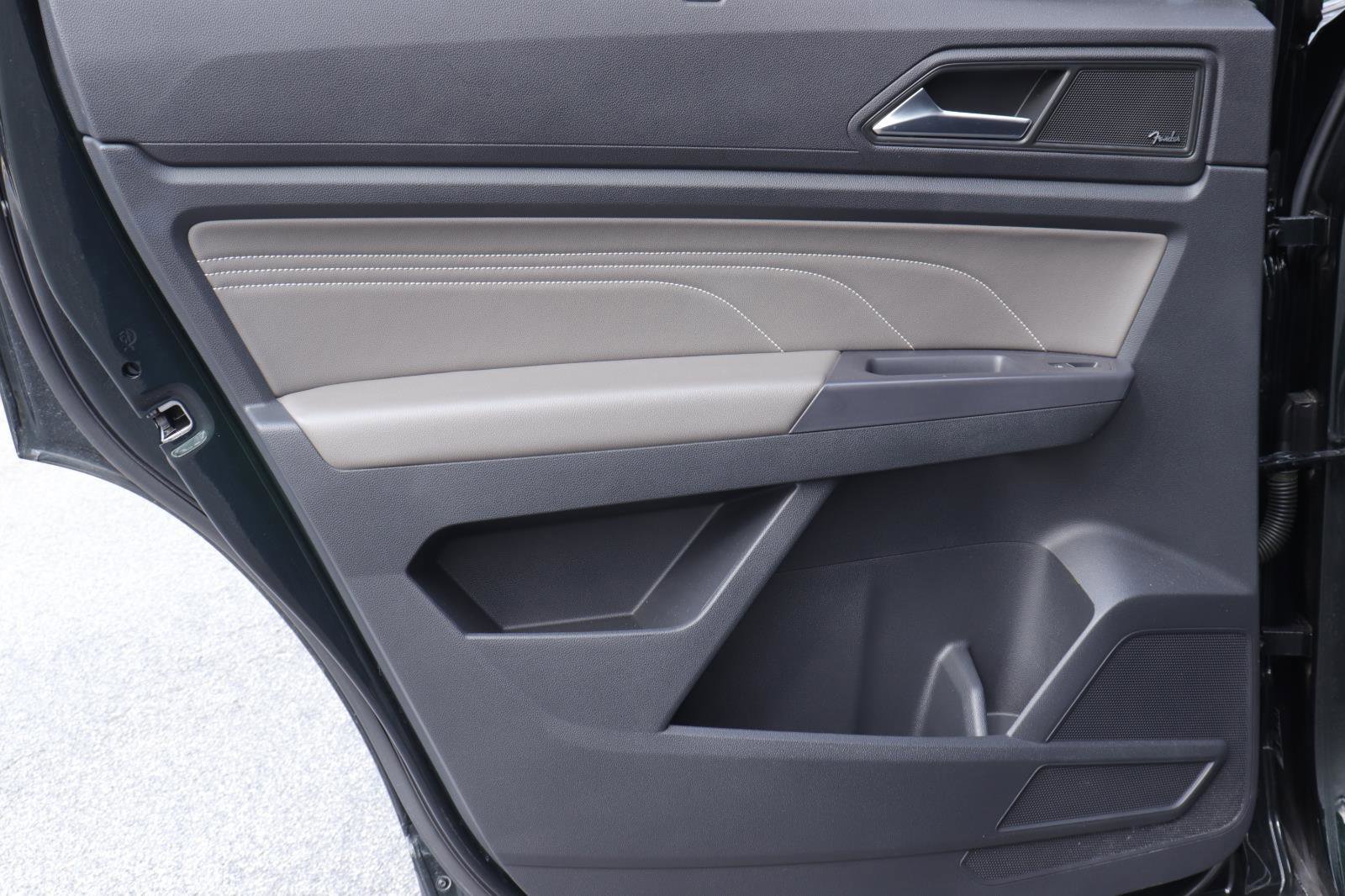 Used 2021 Volkswagen Atlas SEL Premium image 12