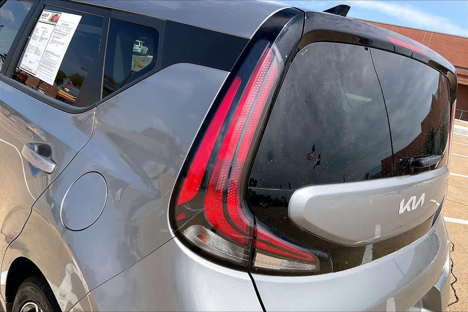Certified 2024 Kia Soul GT-Line FWD image 31