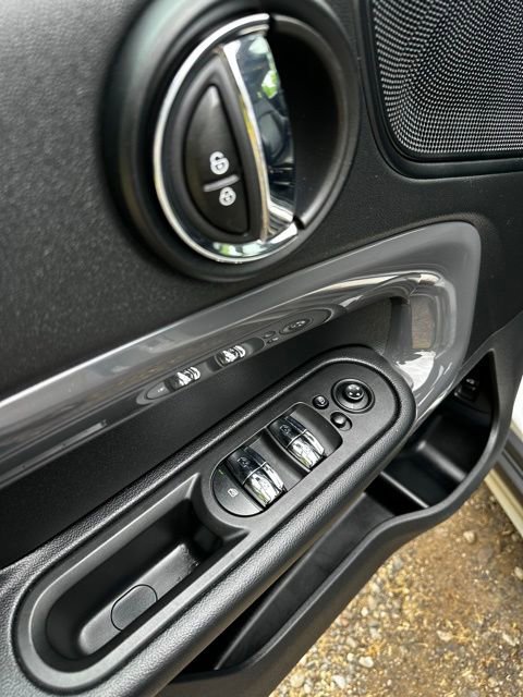 Used 2018 MINI Cooper Countryman S FWD image 10