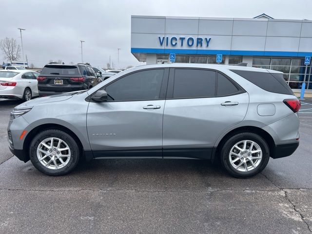 Used 2024 Chevrolet Equinox LS w/ LS Convenience Package image 8