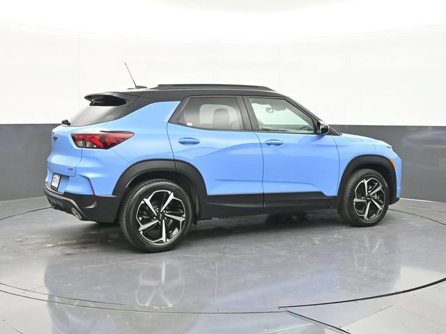 Used 2023 Chevrolet TrailBlazer RS w/ Sun and Liftgate Package FWD image 16