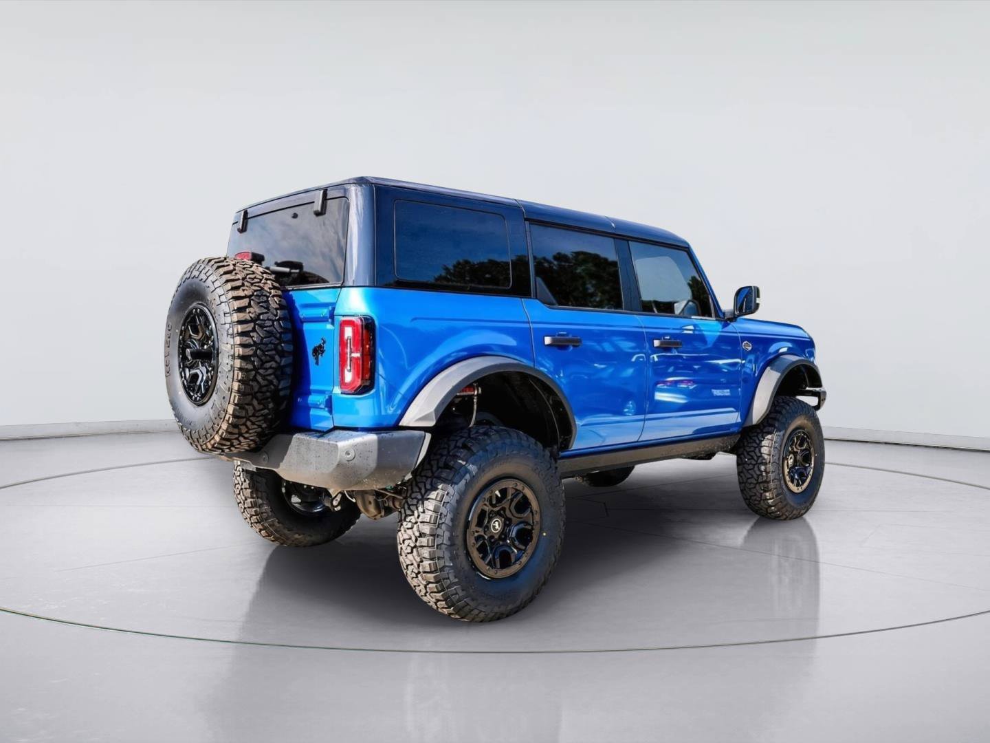 Used 2024 Ford Bronco Wildtrak AWD/4WD image 9