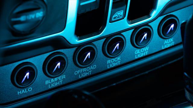 Used 2025 Jeep Gladiator Sport AWD/4WD image 24