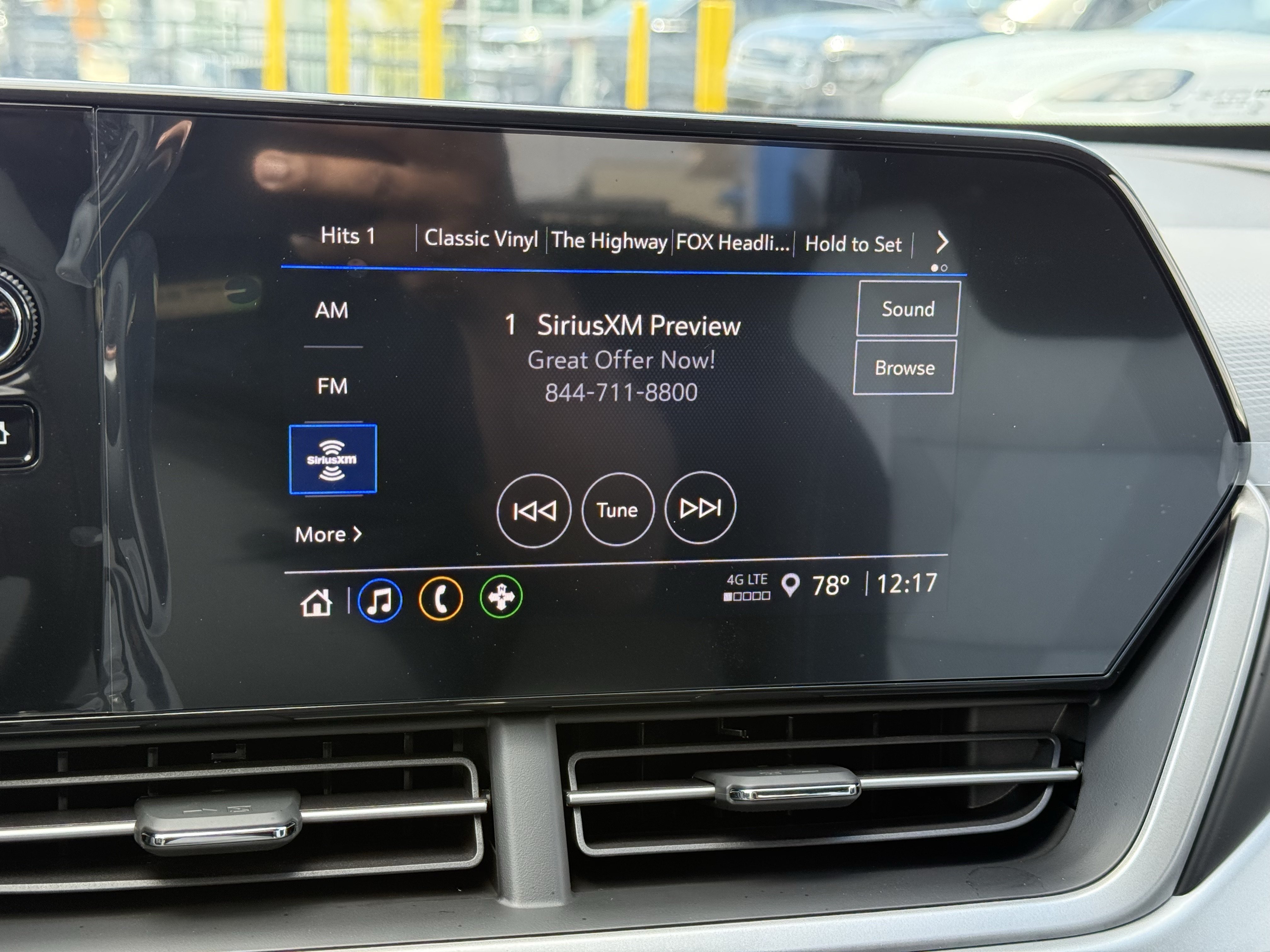 New 2026 Chevrolet Trax LS w/ LS Convenience Package FWD image 21