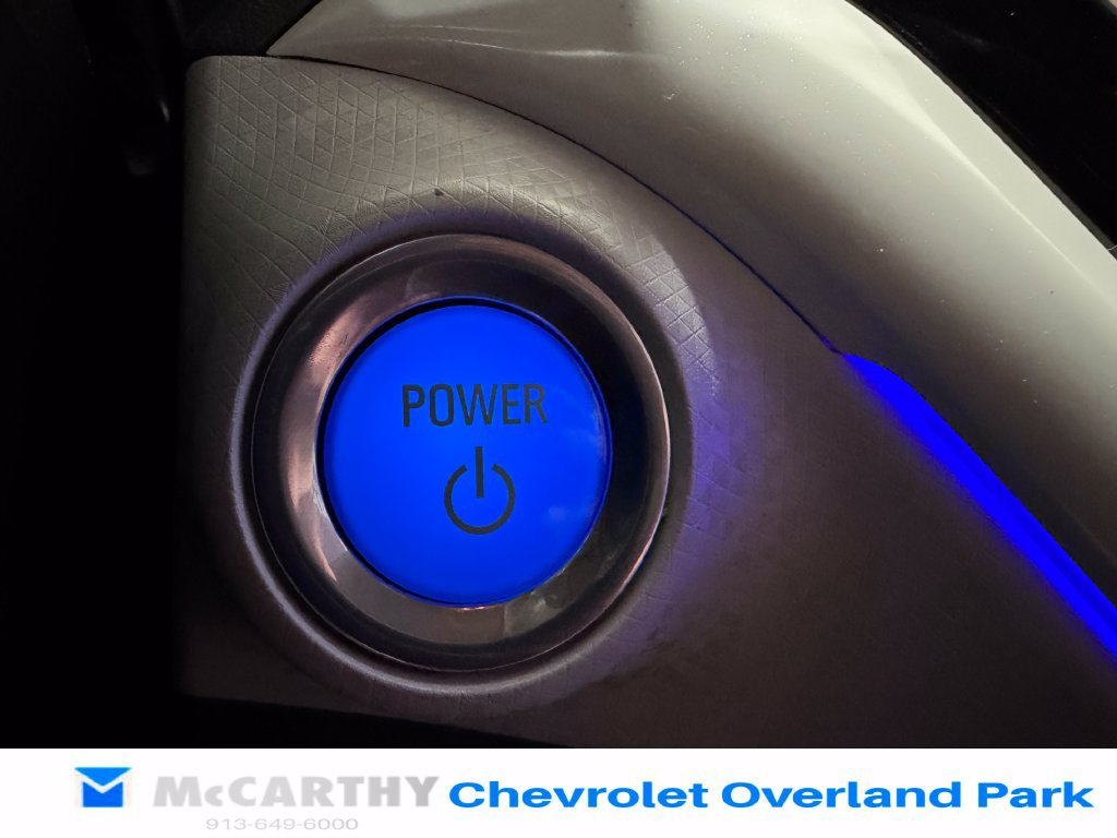Used 2021 Chevrolet Bolt Premier w/ Infotainment Package FWD image 19