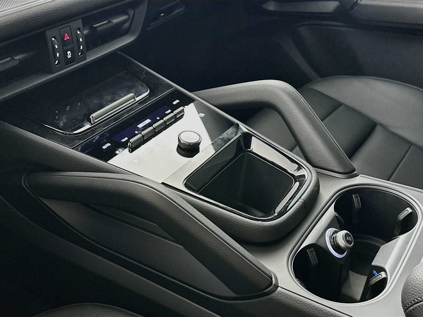 New 2026 Porsche Cayenne AWD/4WD image 19