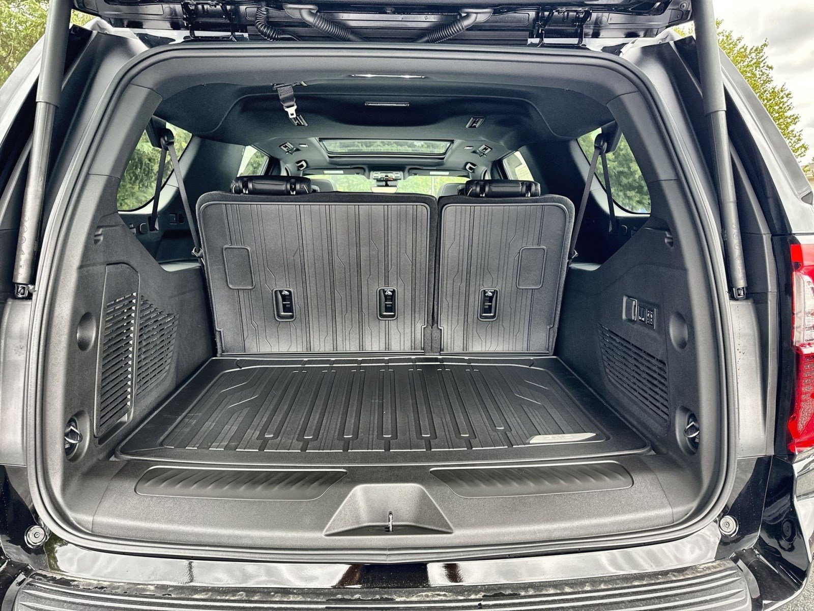 New 2026 GMC Yukon XL Elevation w/ Technology Package AWD/4WD image 23