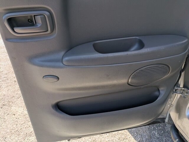 Used 2003 Toyota Tundra SR5 w/ SR5 Extra Value Pkg RWD image 29