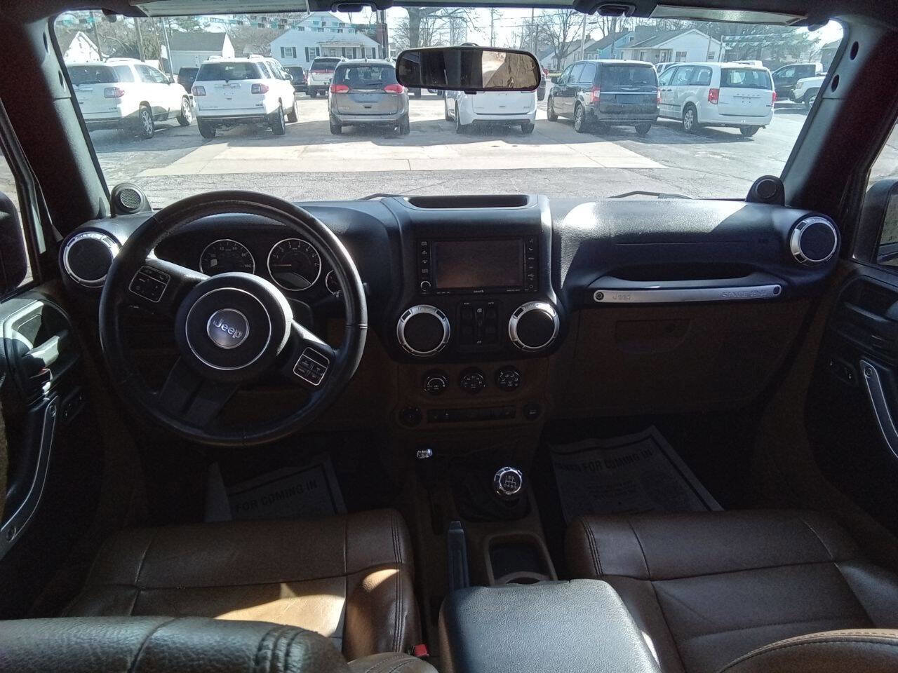 Used 2012 Jeep Wrangler Unlimited Rubicon w/ Dual Top Group AWD/4WD image 11