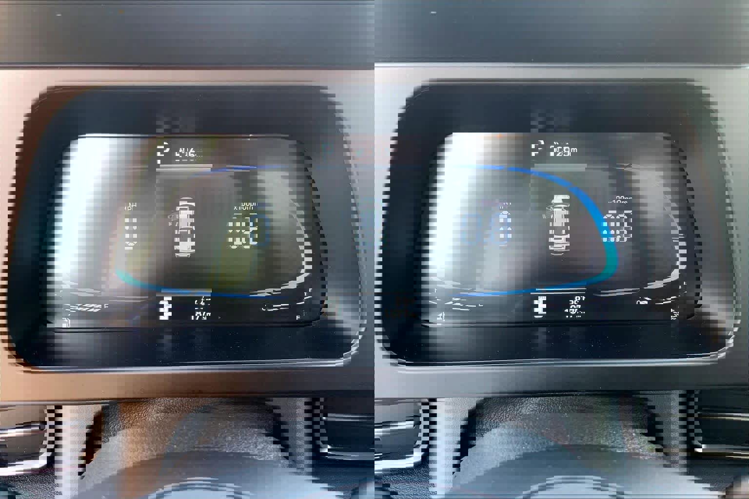 Used 2025 Hyundai Elantra Sport image 25