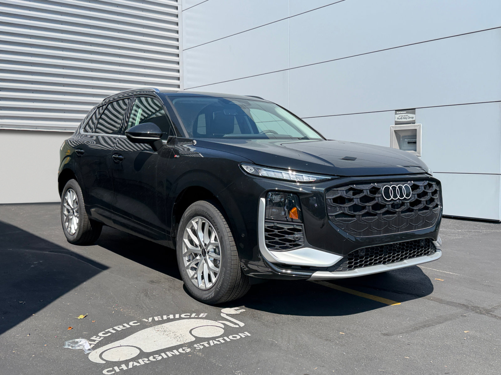New 2026 Audi Q3 quattro 2.0T AWD/4WD image 7