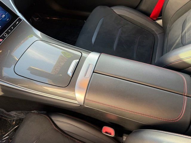 Used 2025 Mercedes-Benz GLC 43 AMG 4MATIC image 21