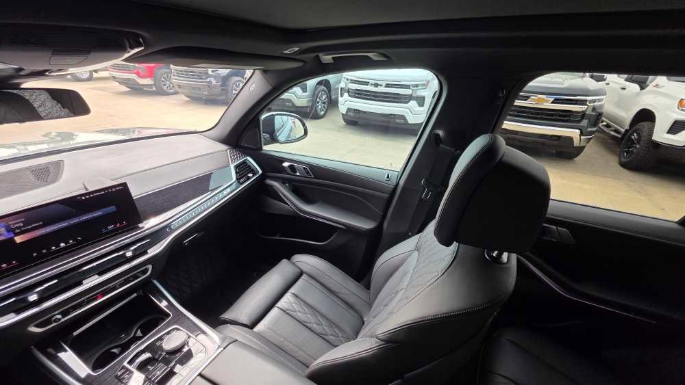 Used 2026 BMW X5 sDrive40i w/ M Sport Package image 22