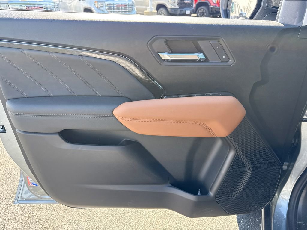 New 2026 GMC Canyon AT4 image 14