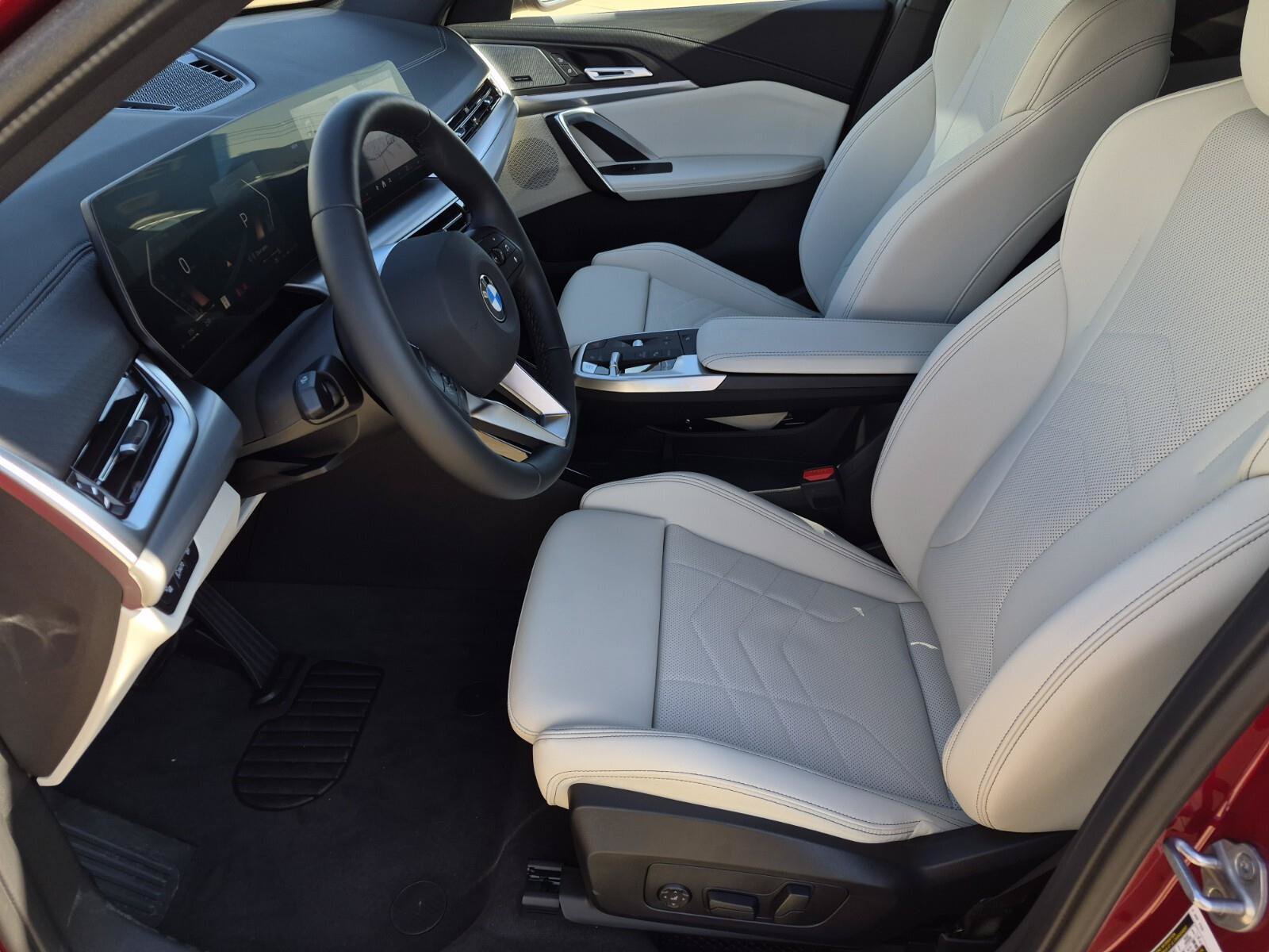 New 2026 BMW X2 xDrive28i w/ Convenience Package AWD/4WD image 25