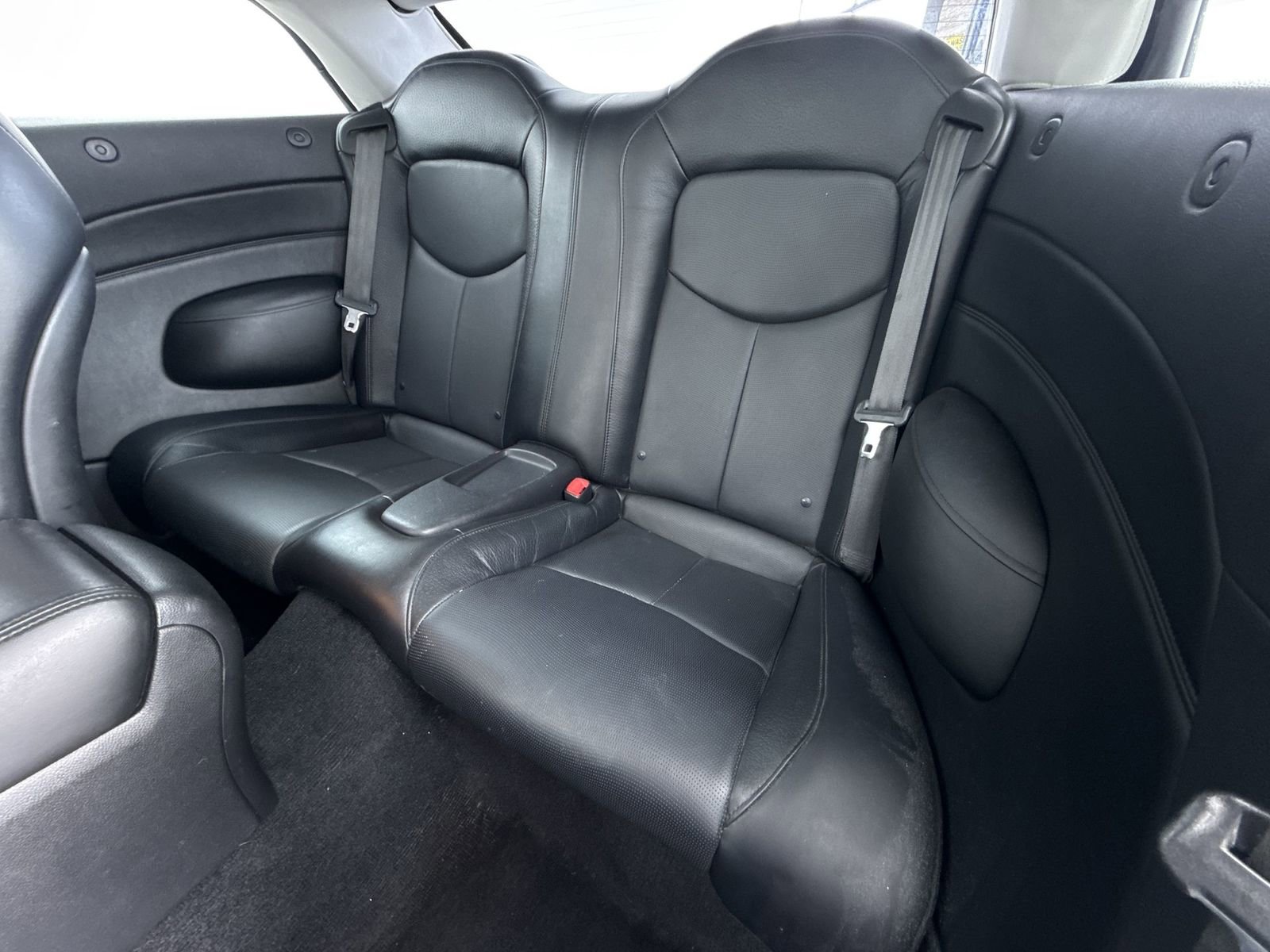 Used 2015 INFINITI Q60 Convertible w/ Premium Package image 38