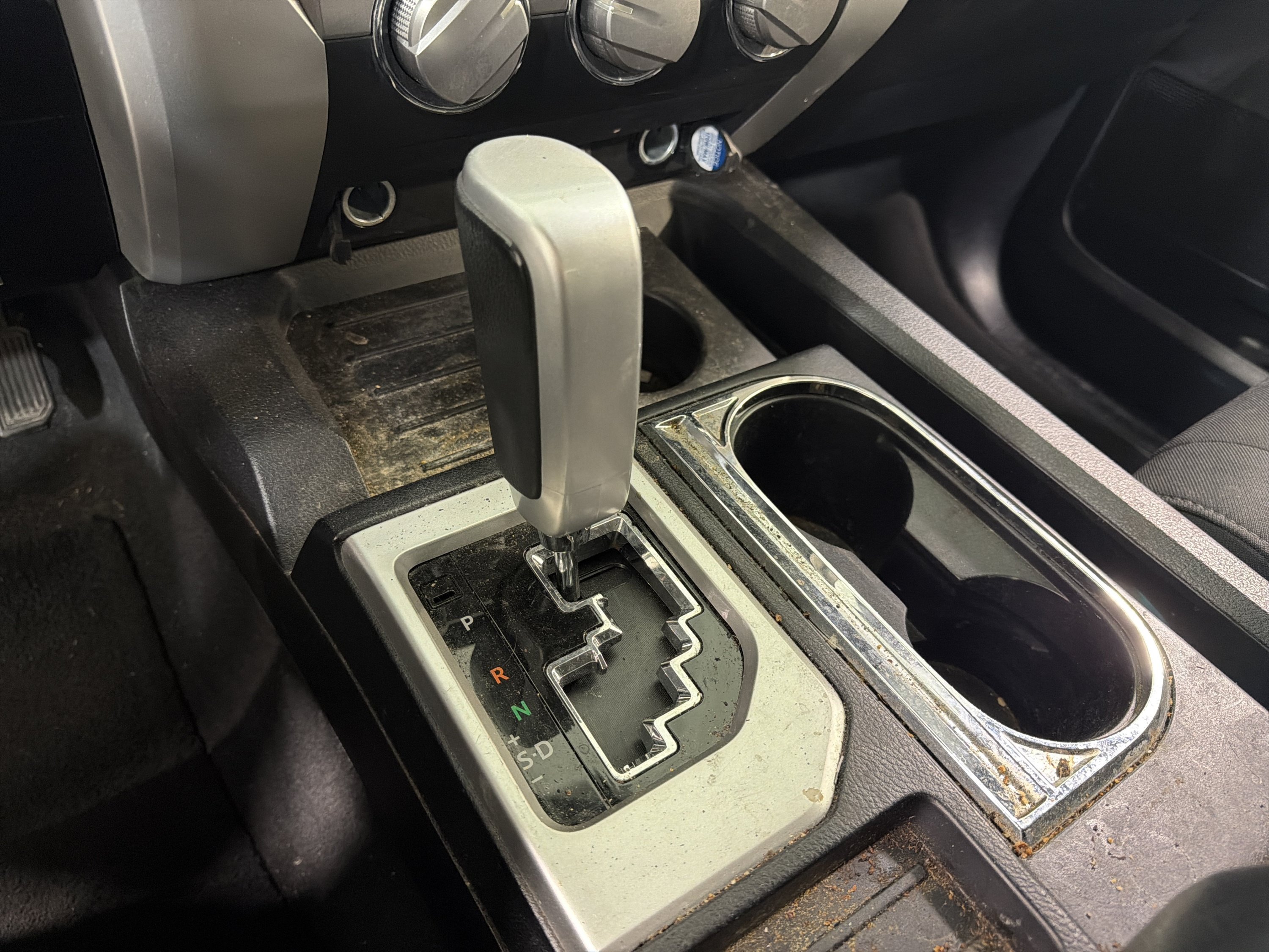 Used 2015 Toyota Tundra SR5 w/ SR5 Upgrade Package RWD image 16