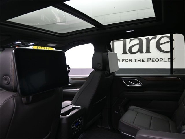 Certified 2024 Chevrolet Suburban High Country w/ Advanced Technology Package image 25