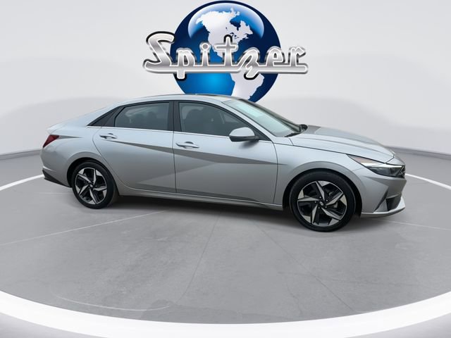 Used 2023 Hyundai Elantra Limited w/ Cargo Package image 10