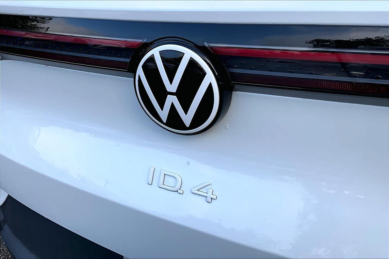 New 2026 Volkswagen ID.4 Pro RWD image 15