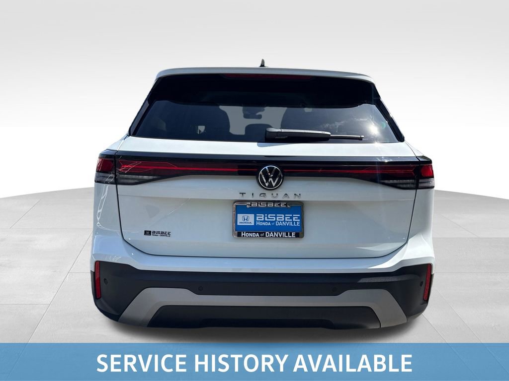 Used 2025 Volkswagen Tiguan S image 6