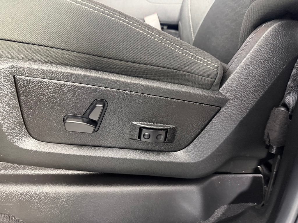 Used 2025 RAM 2500 Big Horn AWD/4WD image 22