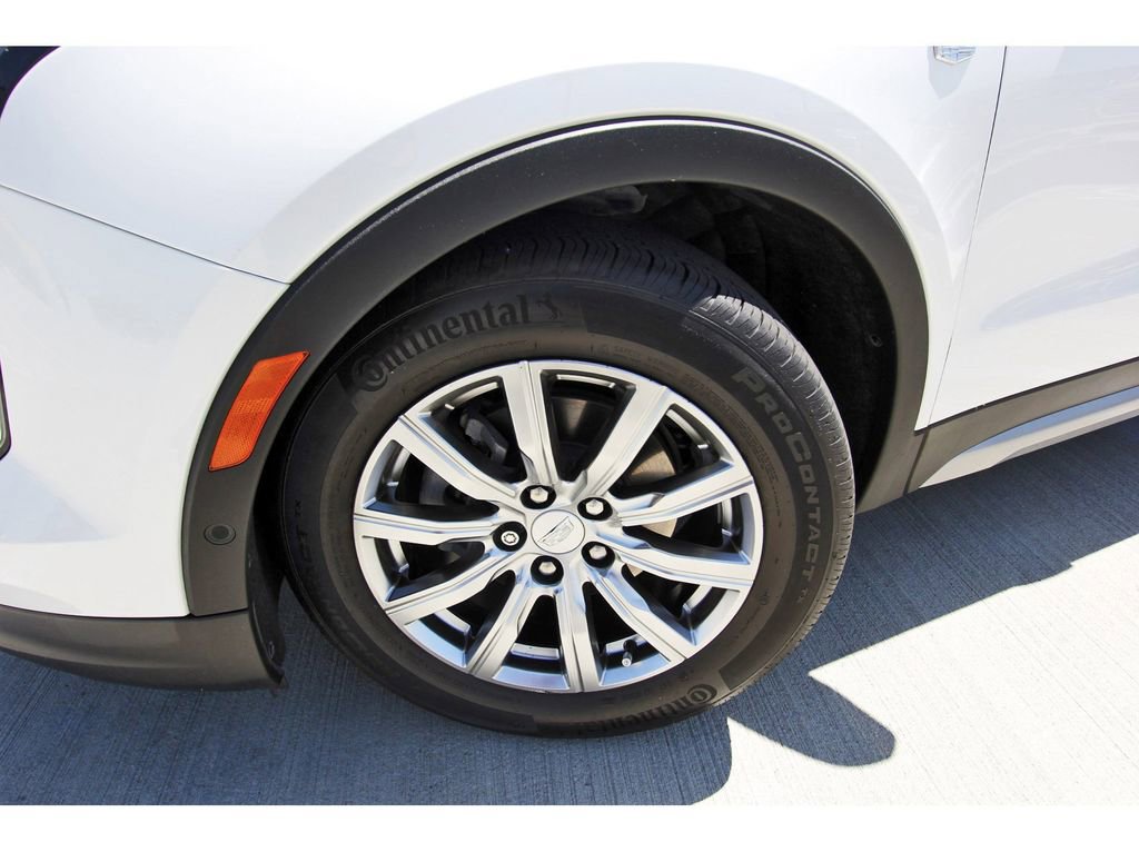 Used 2022 Cadillac XT4 Premium Luxury w/ Enhanced Visibility Package image 31