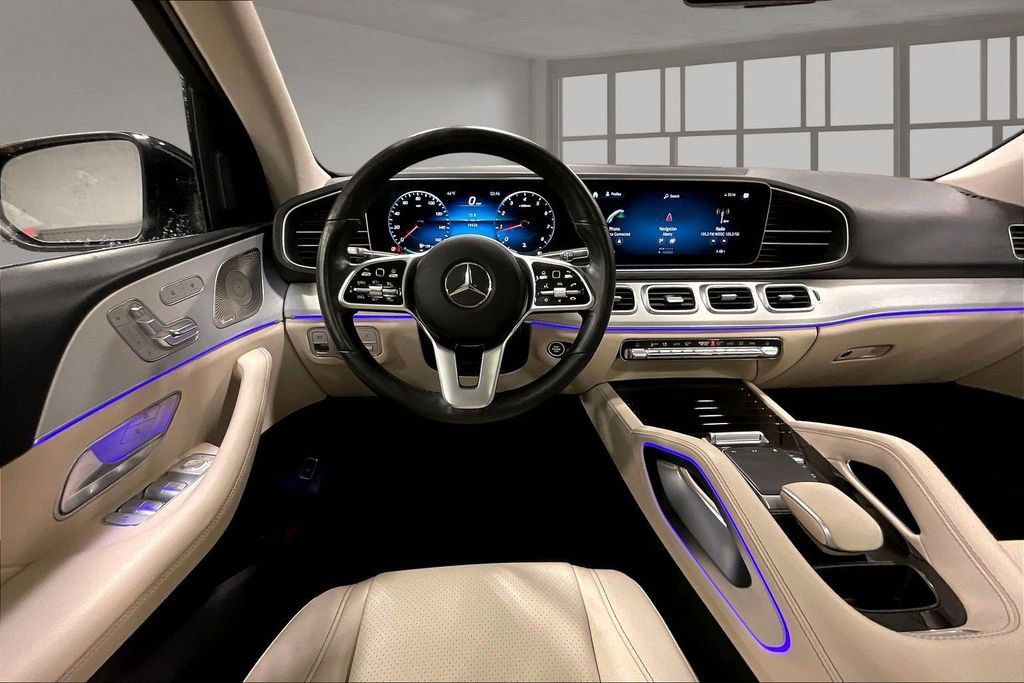 Used 2022 Mercedes-Benz GLE 350 4MATIC w/ Premium Package image 8