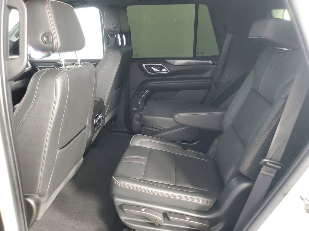 Used 2022 Chevrolet Tahoe RST w/ Luxury Package AWD/4WD image 13