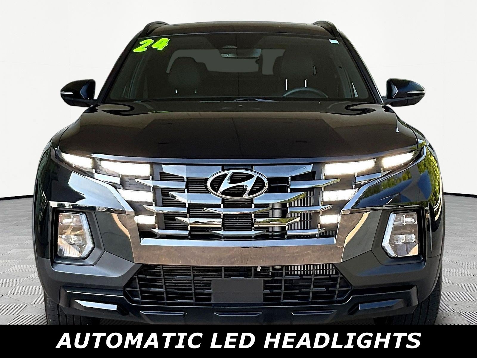 Used 2024 Hyundai Santa Cruz XRT AWD/4WD image 2