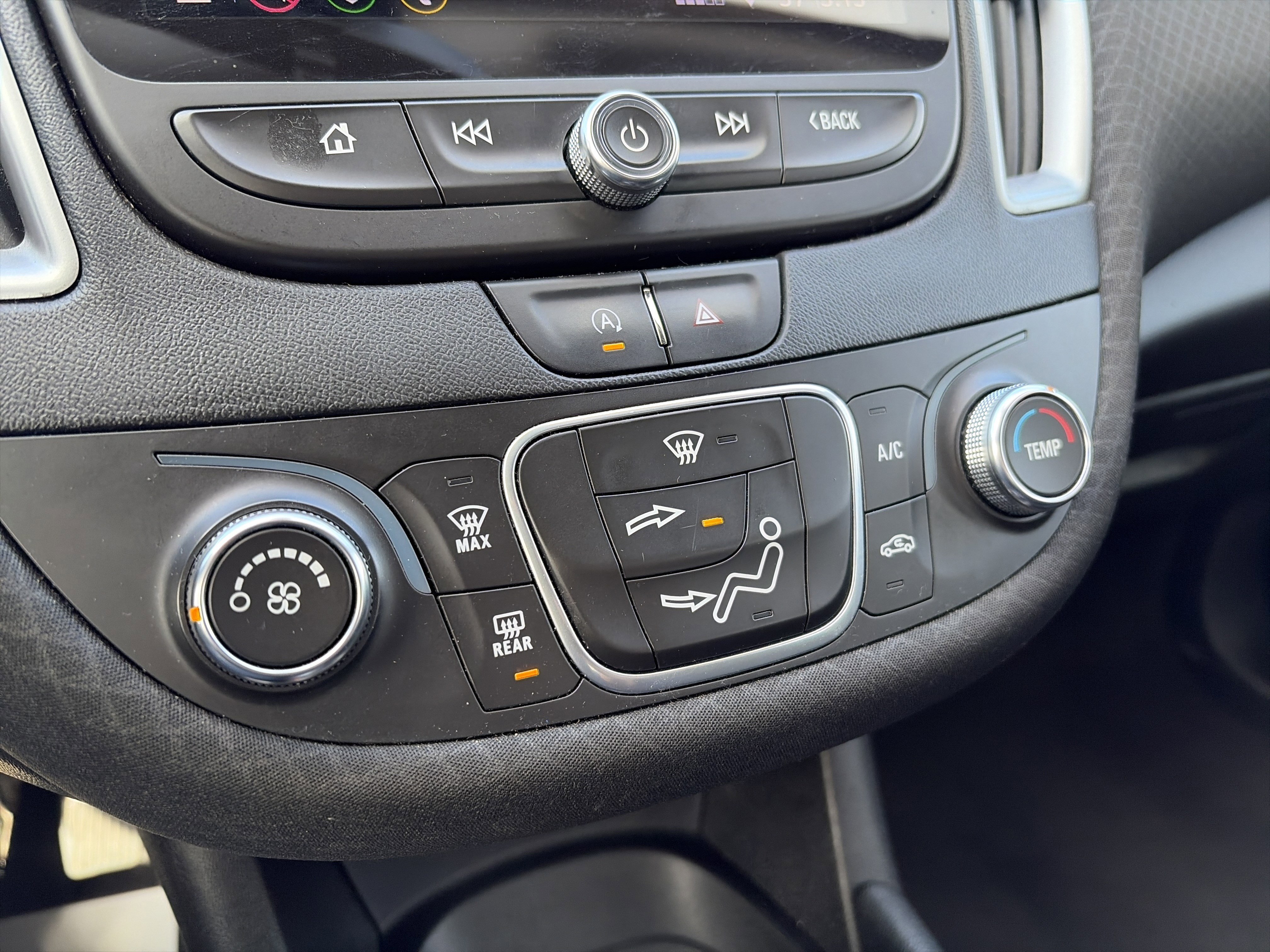 Used 2020 Chevrolet Malibu RS image 34