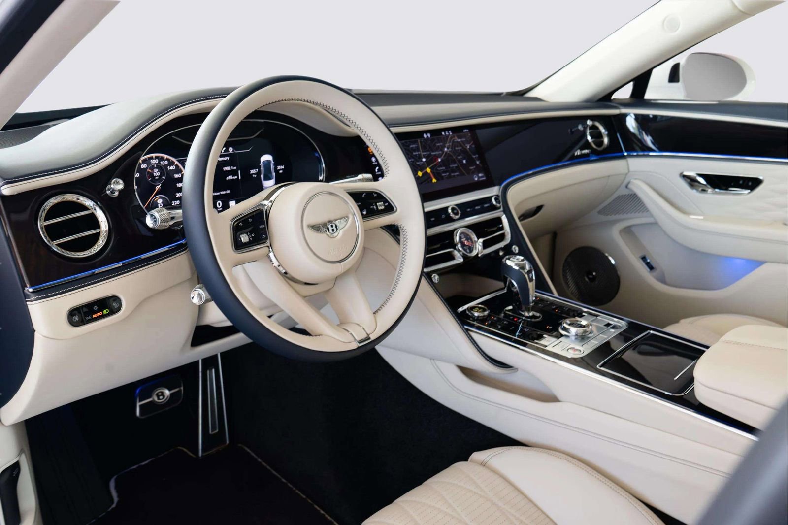 Used 2023 Bentley Flying Spur Azure AWD/4WD image 36