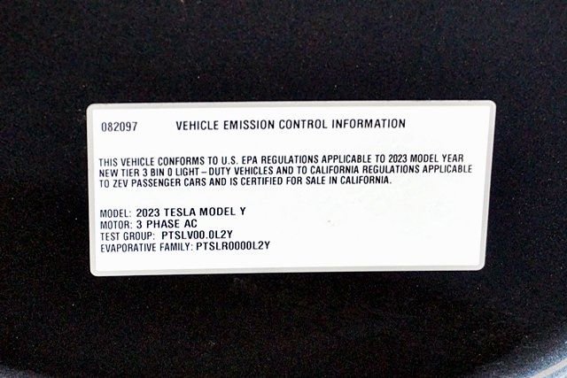 Used 2023 Tesla Model Y Long Range image 39