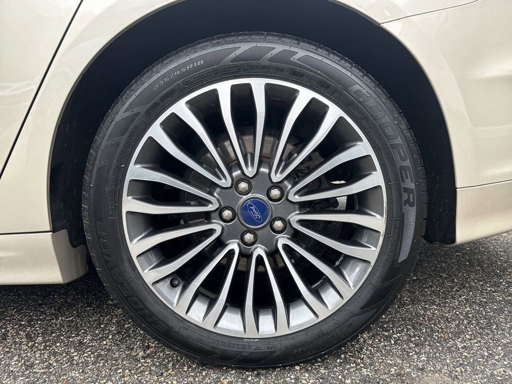 Used 2017 Ford Fusion Titanium FWD image 10
