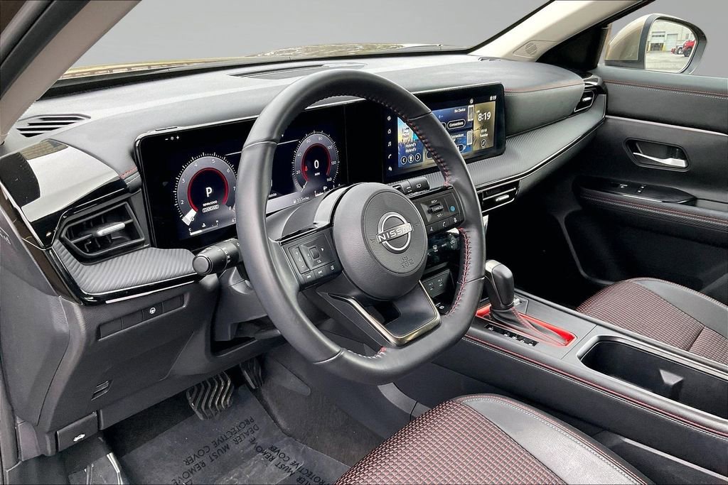 Used 2025 Nissan Kicks SR image 14