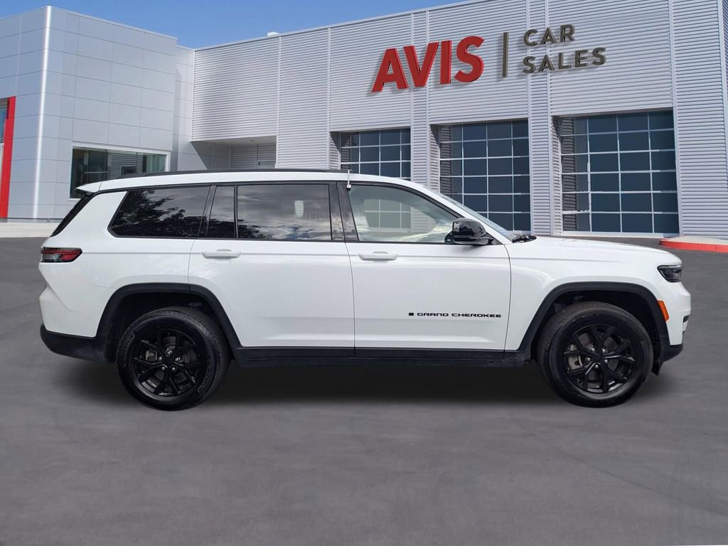 Used 2024 Jeep Grand Cherokee L Laredo AWD/4WD image 5