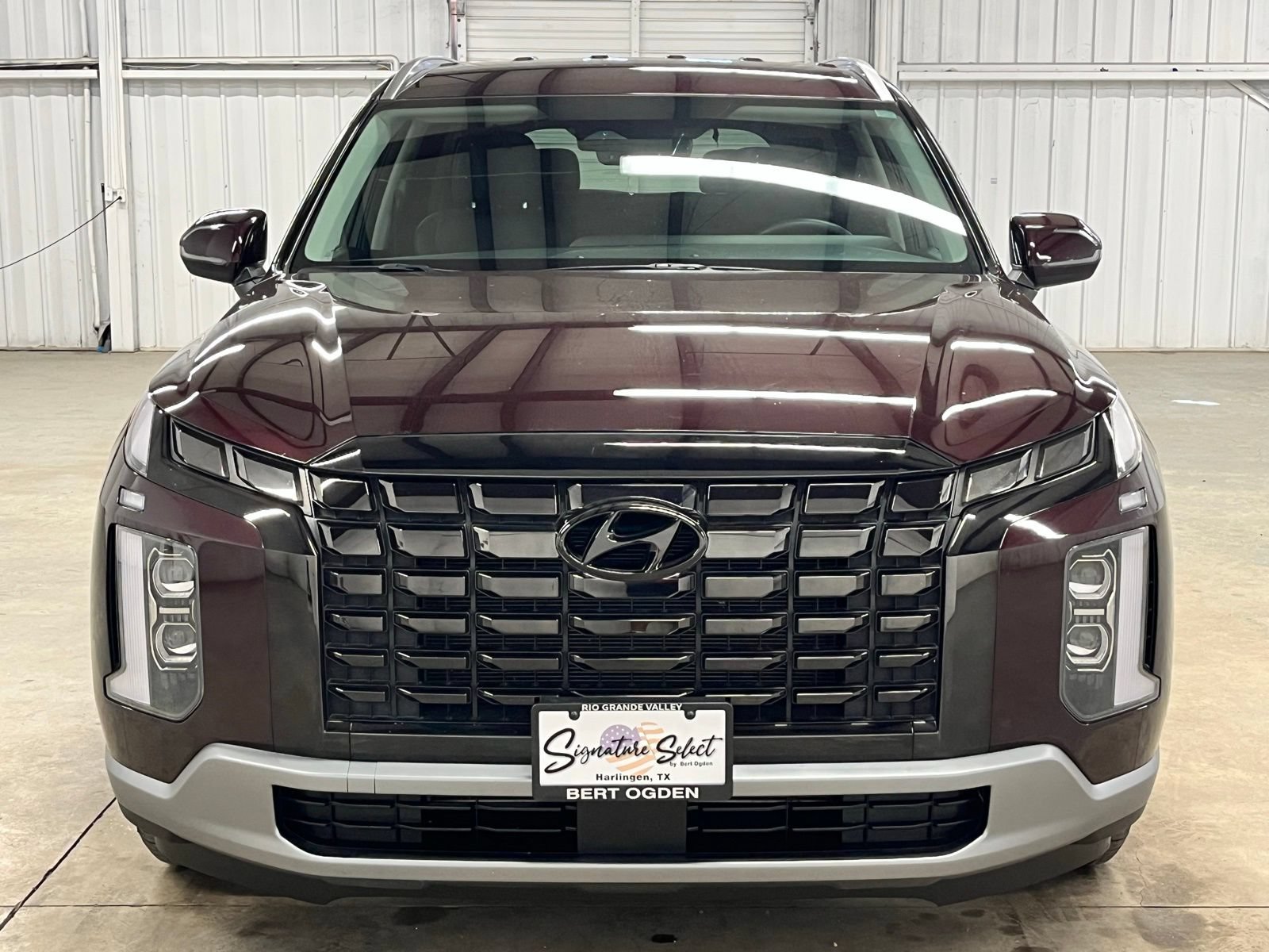 Certified 2023 Hyundai Palisade SEL w/ Cargo Package FWD image 2
