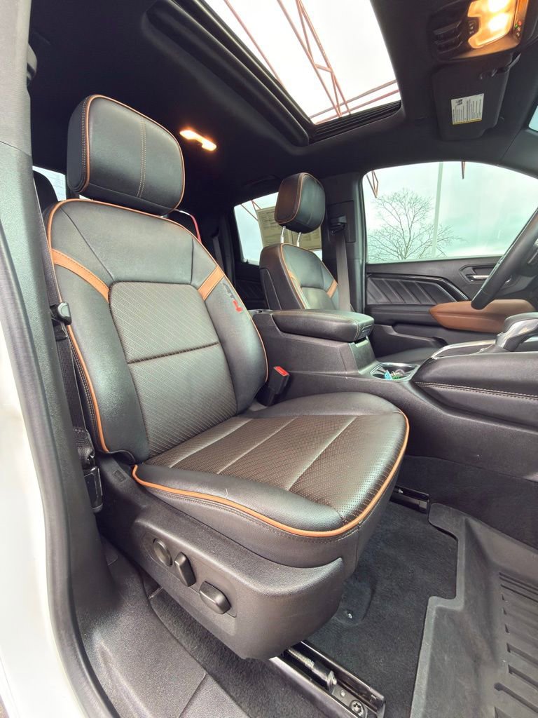 Used 2023 GMC Canyon AT4 w/ AT4 Premium Package image 40