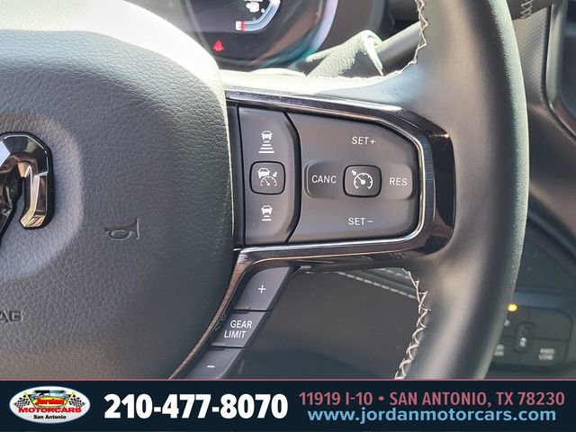 Used 2025 RAM 2500 Limited image 30