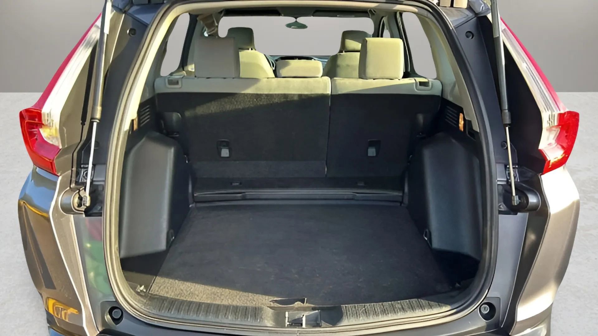 Used 2017 Honda CR-V LX image 34