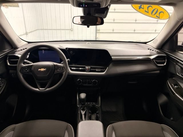 Used 2024 Chevrolet TrailBlazer LS w/ LS Convenience Package AWD/4WD image 13