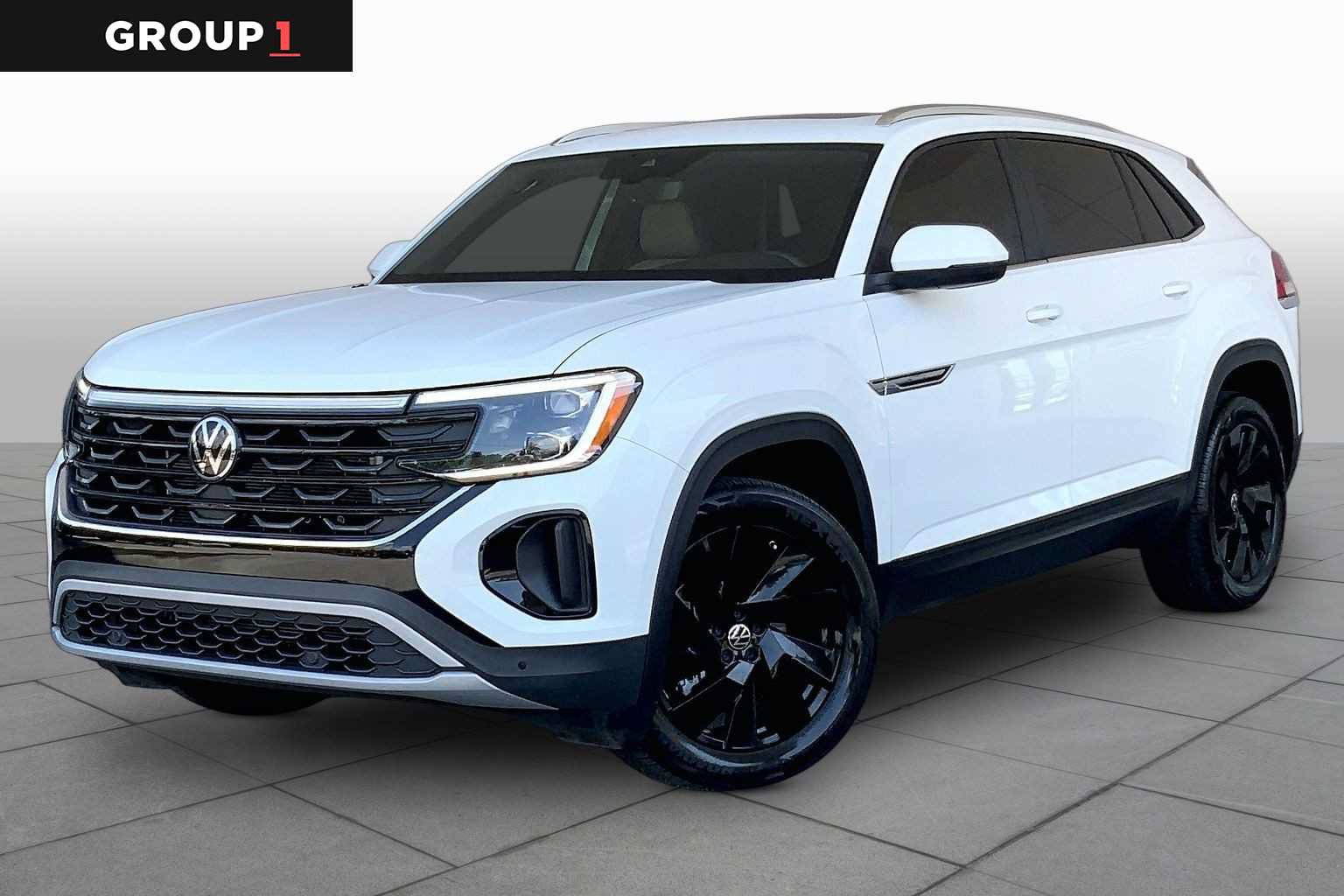 Used 2024 Volkswagen Atlas Cross Sport SE w/ Panoramic Sunroof Package