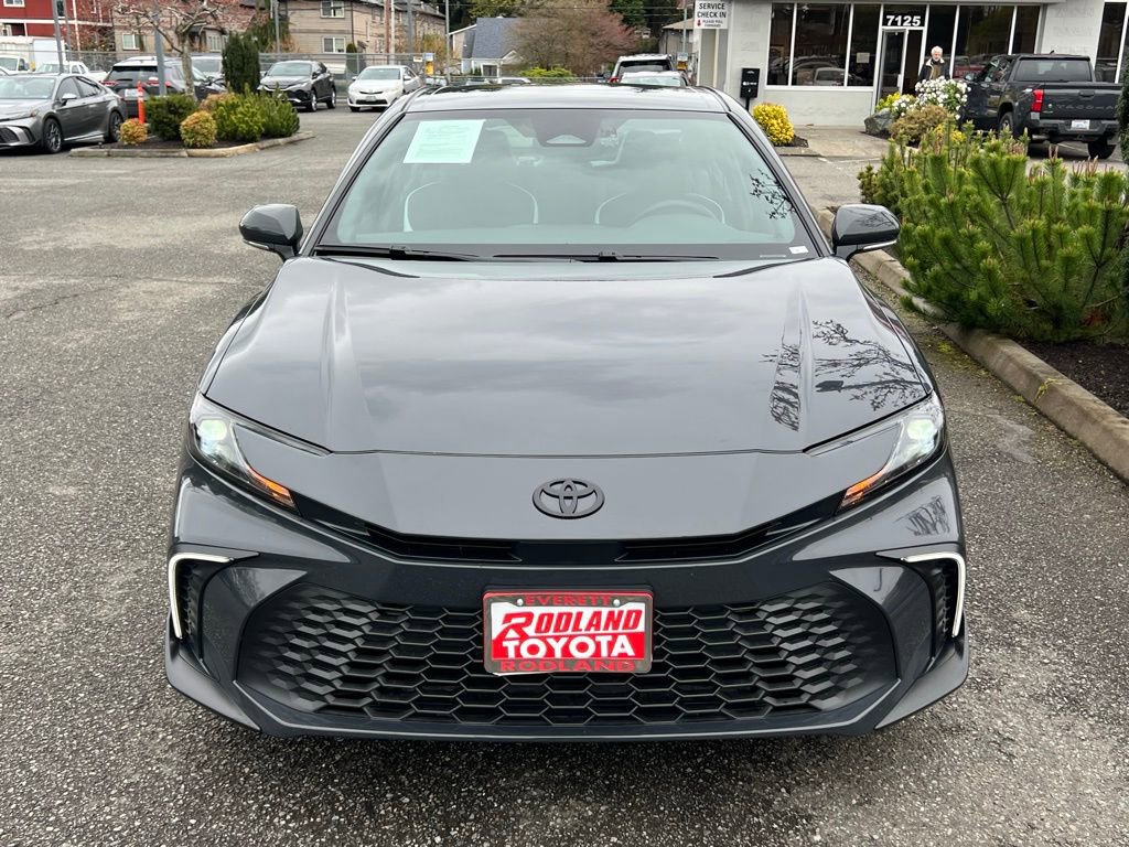 Used 2026 Toyota Camry SE w/ Convenience Package FWD image 5