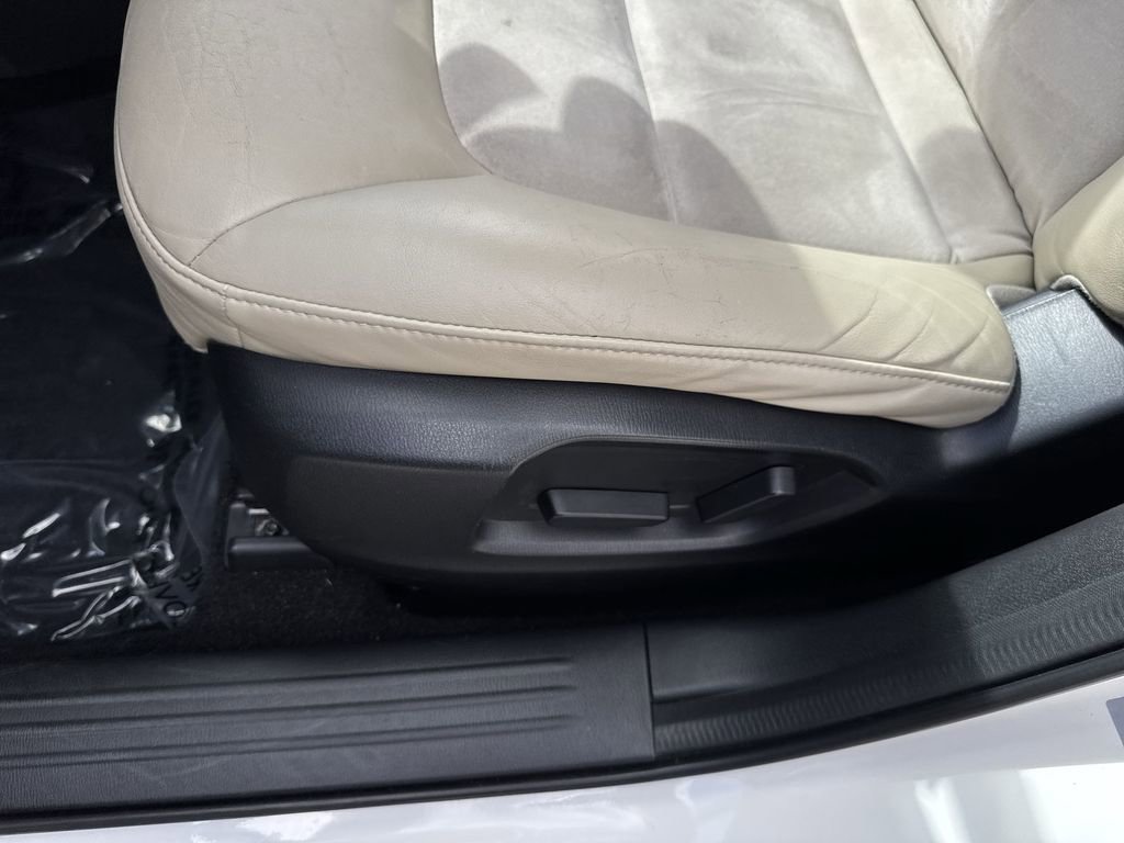 Used 2020 MAZDA CX-5 Touring image 41