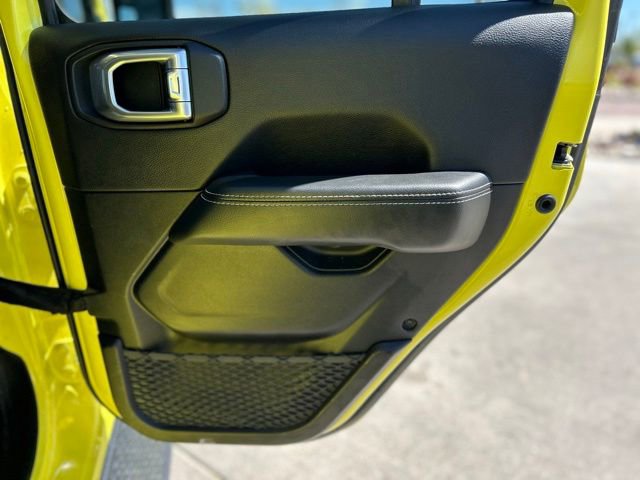 Used 2022 Jeep Wrangler Unlimited Sahara w/ LED Lighting Group AWD/4WD image 34