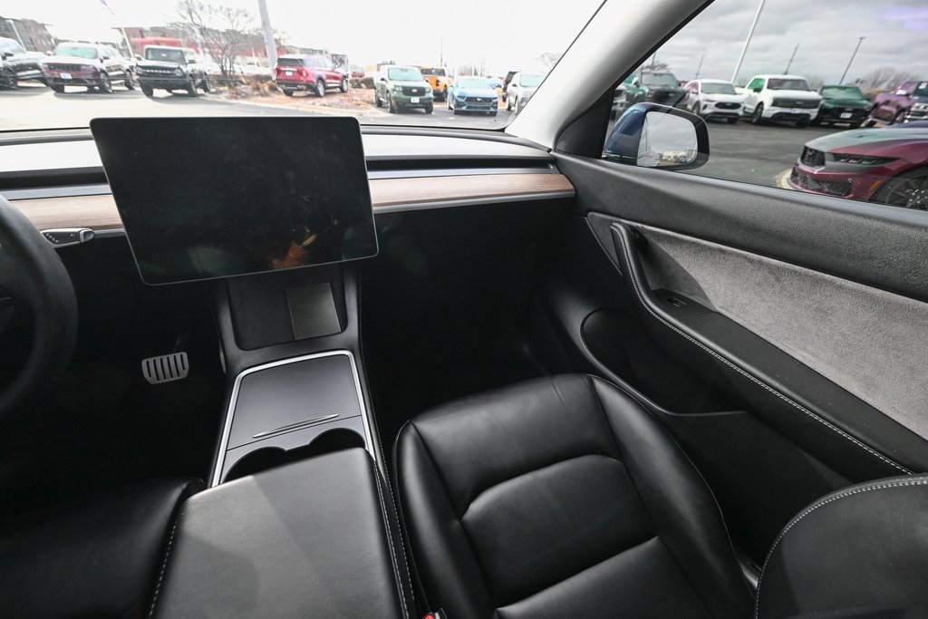 Used 2022 Tesla Model Y Performance image 34